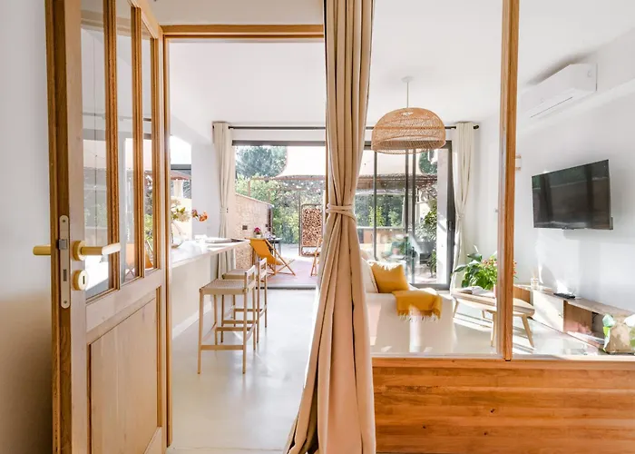 Hermes - Loft Avec Jacuzzi & Terrasse Apartment *
