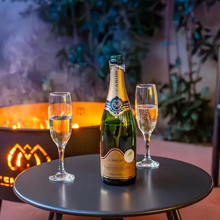 アパート Hermes - Loft Avec Jacuzzi & Terrasse *