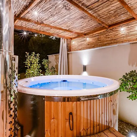 Hermes - Loft Avec Jacuzzi & Terrasse アパート ニヨン